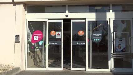 Madness, Magasin de Vêtements au Pontet