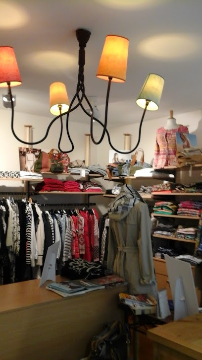 Mosaïque, Magasin de Vêtements à Saint-Céré