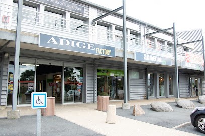 Adige Factory - Magasin Vêtements Femme - Anciennement Authentik, Magasin de Vêtements à La Séguinière
