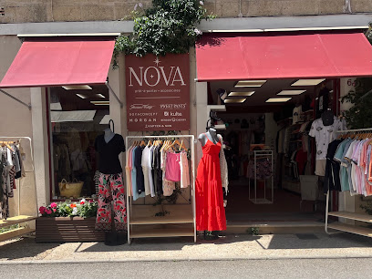 Nova Magasin De Vêtements à Aigues-Mortes