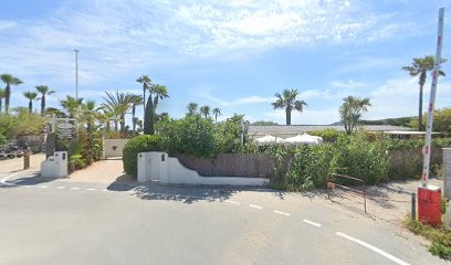 Thom Browne Saint Tropez, Magasin de Vêtements à Ramatuelle