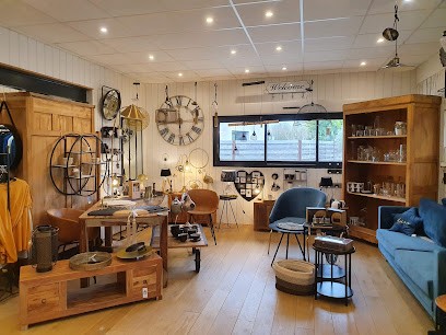 Mademoiselle Marcelle, Magasin de Vêtements à Saint-Martin-du-Fouilloux