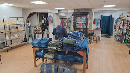 La Boutique De Berthe Magasin De Vêtements à Murat
