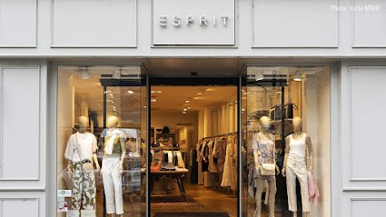 Esprit, Magasin de Vêtements à Redon