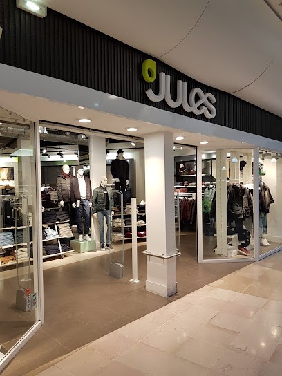 Jules Strasbourg-Hautepierre, Magasin de Vêtements à Strasbourg