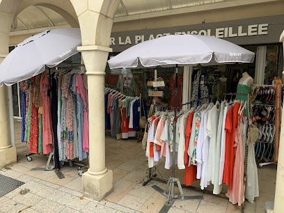 Sur La Plage Ensoleillée, Magasin de Vêtements à Saint-Georges-de-Didonne