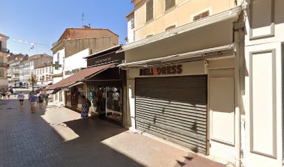 Gerard Darel, Magasin de Vêtements à Hyères