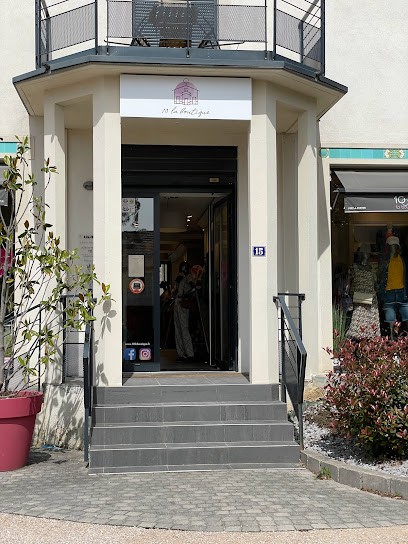10 La Boutique, Magasin de Vêtements à Genas