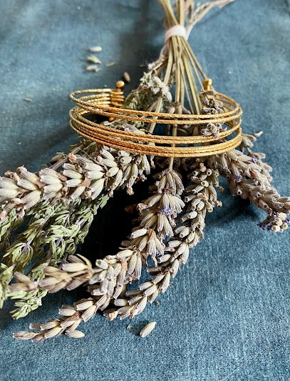 Les Précieuses E.shop, Magasin de Vêtements à Mouxy