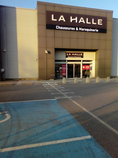 La Halle Albertville Le Grand Pres, Magasin de Vêtements à Gilly-sur-Isère