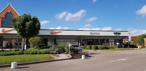 Aigle, Magasin de Vêtements à Pont-Sainte-Marie