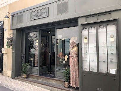 Mademoiselle Hortense, Magasin de Vêtements à Saint-Rémy-de-Provence
