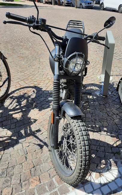 American Vintage, Magasin de Vêtements à Tarbes