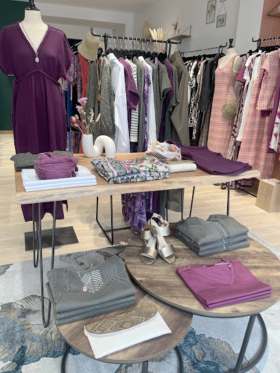 La Fée Maraboutée Magasin De Vêtements à Deauville