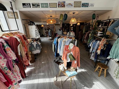L' Atelier Mya, Magasin de Vêtements à Neuville-de-Poitou