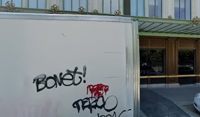 Rouje - Le Bon Marché Rive Gauche, Magasin de Vêtements à Paris 07