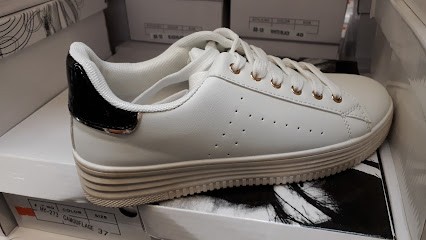 2 Soeurs 18, Magasin de Vêtements à Saint-Germain-du-Puy