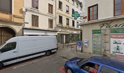 Fémina, Magasin de Vêtements à Vienne