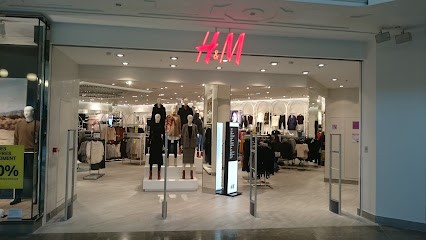 H&M, Magasin de Vêtements à Serris