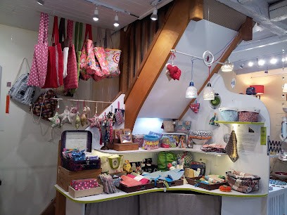 L'Amusette 09 couture zéro déchet, Magasin de Vêtements à Rimont