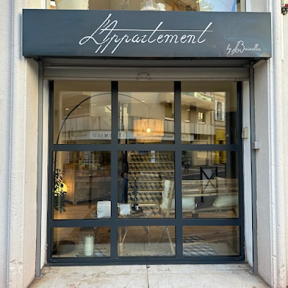 L’Appartement By Les Brunelles Saint-Raphaël, Magasin de Vêtements à Saint-Raphaël