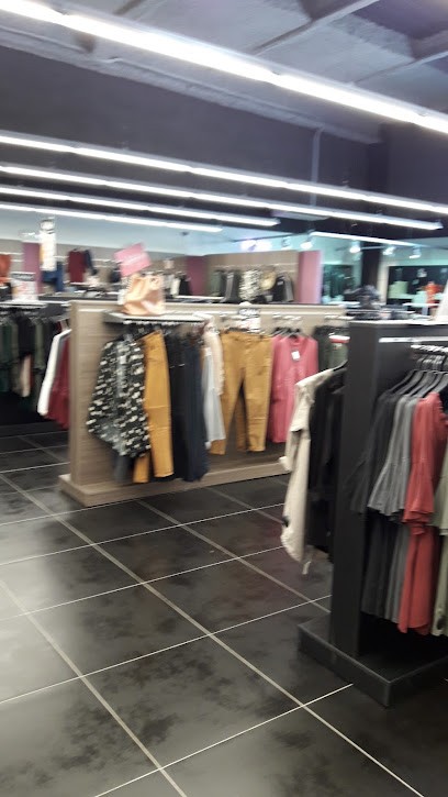KHAAN Valence, Magasin de Vêtements à Valence