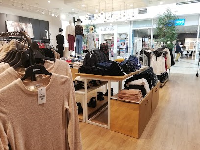 PIMKIE, Magasin de Vêtements à Longuenesse