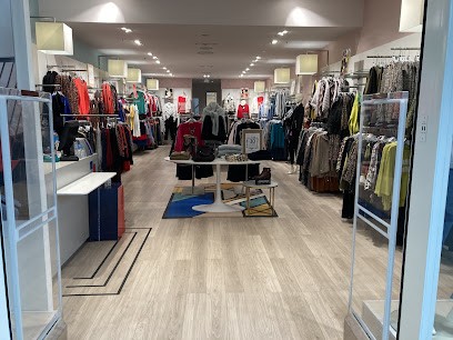 Christine Laure, Magasin de Vêtements aux Ulis