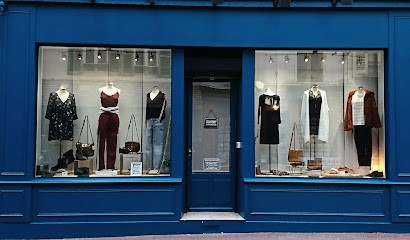 Au 24 ..., Magasin de Vêtements à Houdan