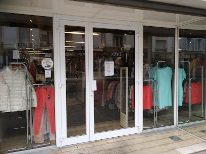 DYNAMIT', Magasin de Vêtements à Reims