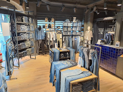 Le Temps Des Cerises Magasin De Vêtements à Thonon-les-Bains