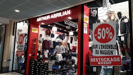 Arthur Abrilian, Magasin de Vêtements à Tourville-la-Rivière