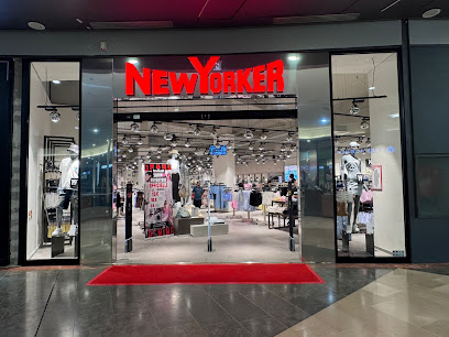 New Yorker Magasin De Vêtements à Argenteuil