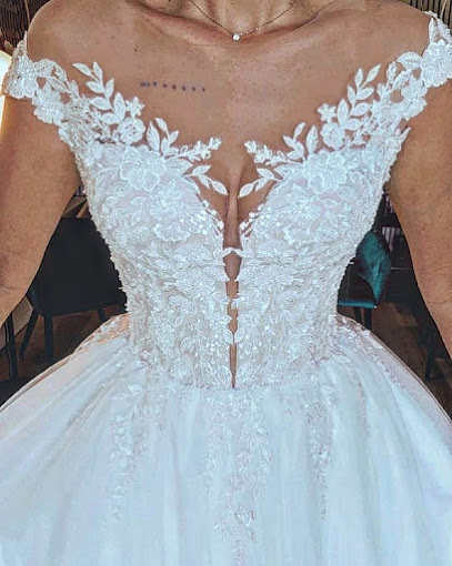 Magalie Mariage, Magasin De Vêtements à Boussens