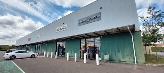 Cache Cache, Magasin de Vêtements à Nemours