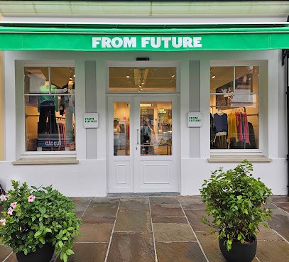From Future, Magasin de Vêtements à Serris