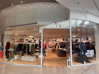 Tommy Hilfiger, Magasin de Vêtements à Noyelles-Godault