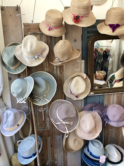 Manon Martin, Magasin de Vêtements à Saintes-Maries-de-la-Mer