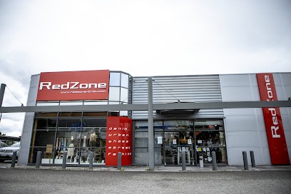 Redzone, Magasin de Vêtements à Thoiry