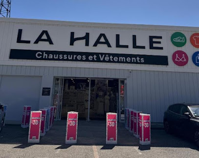 La Halle, Magasin De Vêtements à Givors