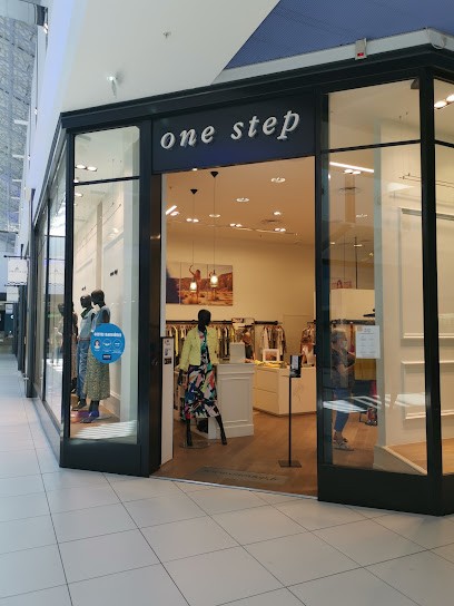 One Step, Magasin de Vêtements à Hyères