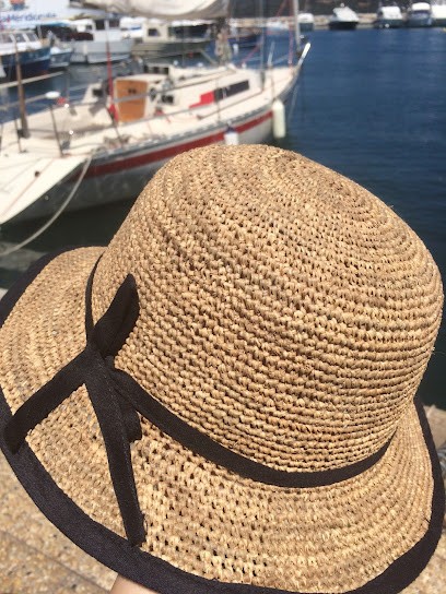 Aux Caprices, Magasin de Vêtements à Propriano