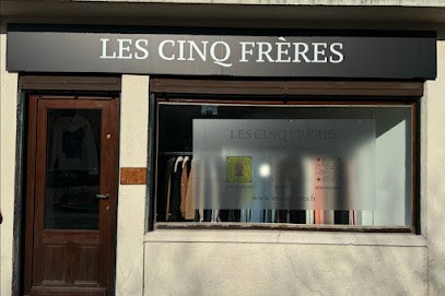 Les Cinq Frères, Magasin de Vêtements à Villeurbanne