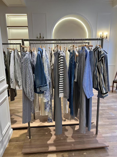 20 Fashion Paris Magasin De Vêtements à Paris 03