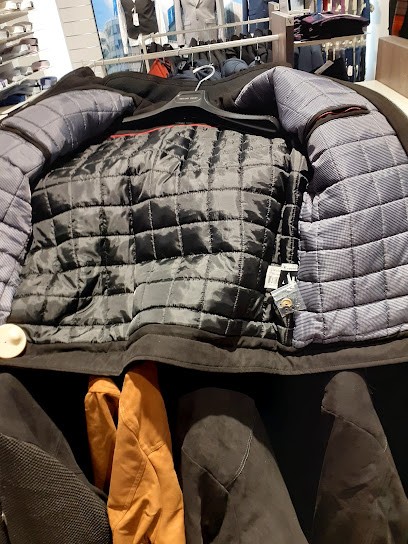 ARMAND THIERY FEMME ET HOMME, Magasin de Vêtements à Saints-Geosmes