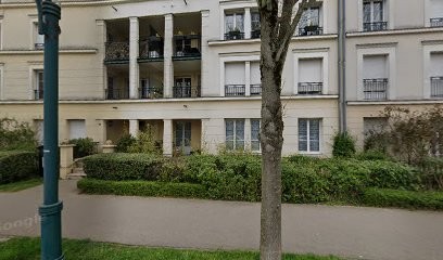 Boutique Outlet Fursac - La Vallée Village, Magasin de Vêtements à Serris