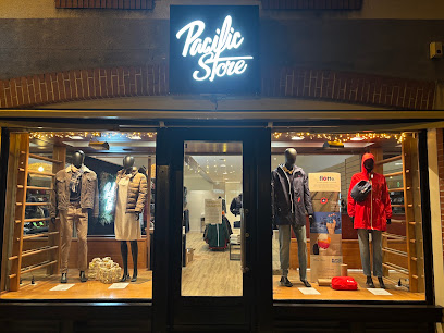 Pacific Store Magasin De Vêtements à Vallet