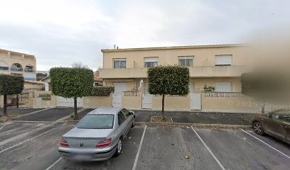 GIRLYSHOWROOM.COM, Magasin de Vêtements à Mauguio