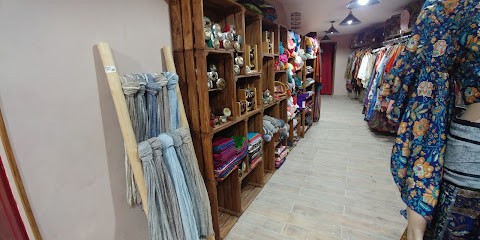 Dhamadka, Magasin de Vêtements à Pézenas