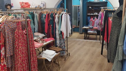 L'inattendue, Magasin de Vêtements à Fresnay-sur-Sarthe
